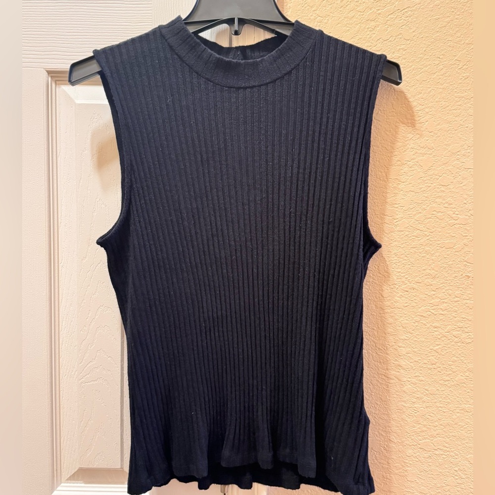 Sleeveless Black Ribbed Top